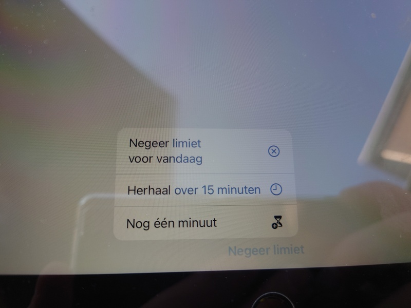 Afbeeldingslocatie: https://tweakers.net/i/1xoEcLcxRa8zfuCfnp5K1z1YyxY=/800x/filters:strip_icc():strip_exif()/f/image/Mb3JNXVs3f7kQyn97uWPHvGa.jpg?f=fotoalbum_large