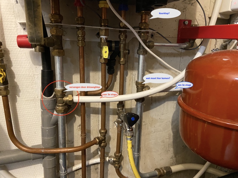 Afbeeldingslocatie: https://tweakers.net/i/1yi1B1cRKlWeG1cBlvzKE5to8WI=/800x/filters:strip_icc():strip_exif()/f/image/TlJ6MkBK6RgUhl9TQ75ss9hX.jpg?f=fotoalbum_large