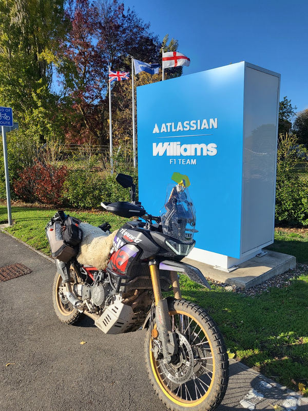 Afbeeldingslocatie: https://tweakers.net/i/20onTTiVa5tDszuSMjcq6Iz0SAE=/x800/filters:strip_exif()/f/image/2rj6HFabCZ1iLWrewNpzmgFZ.png?f=fotoalbum_large