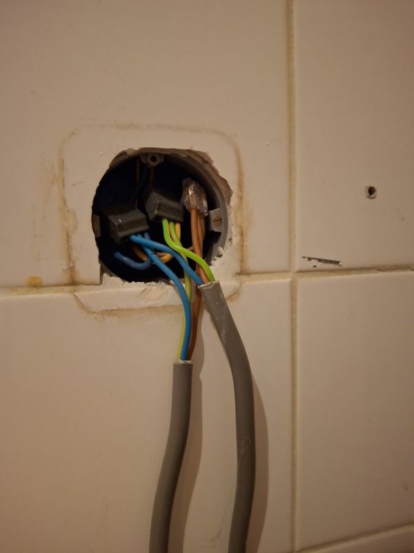 Afbeeldingslocatie: https://tweakers.net/i/210kHxyl-klAgAX60hVPLR-Btcc=/x800/filters:strip_icc():strip_exif()/f/image/Xd6MxgWq7cL8sQzCOqpKwd9p.jpg?f=fotoalbum_large
