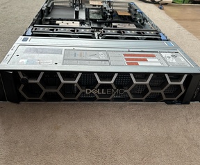 Dell PowerEdge R740 2xGold 6140 Rack server (2U) aangeboden - Vraag ...