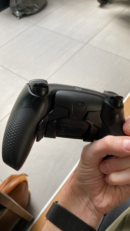 Afbeeldingslocatie: https://tweakers.net/i/2CnBdisJAaehmiYkVif5x64jyGw=/x800/filters:strip_icc():strip_exif()/f/image/mb5F1Eeegxm6PxWVVz9UjTfG.jpg?f=fotoalbum_large