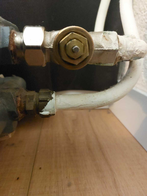 Afbeeldingslocatie: https://tweakers.net/i/2D49k3TytFtojDAeGTfZTQxP4vU=/x800/filters:strip_icc():strip_exif()/f/image/hd0OHrGLHE3gA46yFK8Qplzw.jpg?f=fotoalbum_large