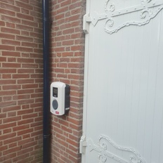 Afbeeldingslocatie: https://tweakers.net/i/2Eao6N5CX3IRpT4f7ET1ykJPbp4=/232x232/filters:strip_icc():strip_exif()/f/image/kV5jOlYTxjyI6eFGUsyJipMN.jpg?f=fotoalbum_tile