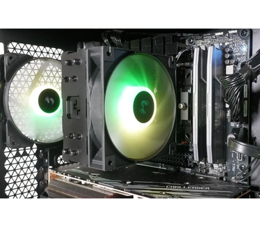 Xenith Expert Challenger - Ryzen 7 7700 - Radeon RX 9070 - 32 GB DDR5 - 2 TB Samsung ssd