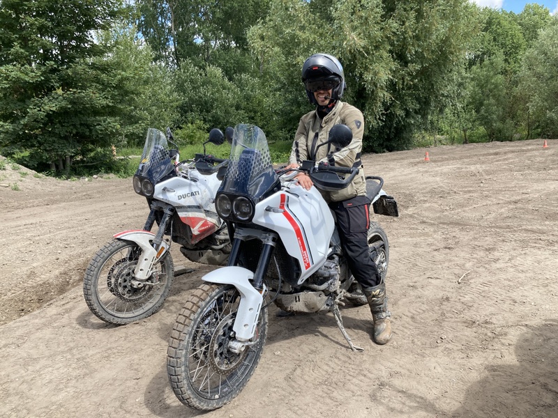 Afbeeldingslocatie: https://tweakers.net/i/2FC4gfYF7snXAwJfWGpilPwaaH0=/800x/filters:strip_icc():strip_exif()/f/image/UOQ6MKaHzMPHgidIcry51ae4.jpg?f=fotoalbum_large