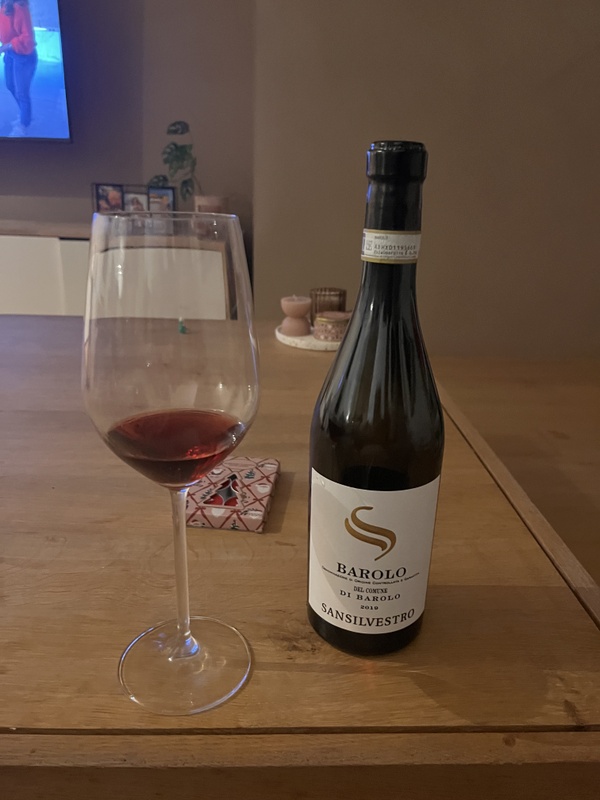 Afbeeldingslocatie: https://tweakers.net/i/2L6dUbb8AMtpEYE_FWF-PbX5QQc=/x800/filters:strip_icc():strip_exif()/f/image/26LVg6HlarSTicGgdgEln9Zz.jpg?f=fotoalbum_large