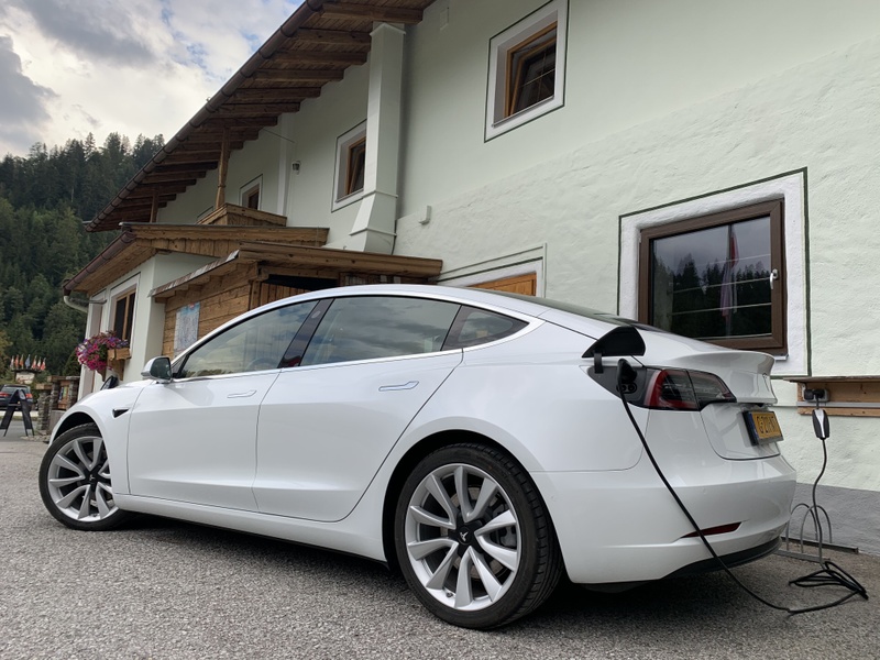 Afbeeldingslocatie: https://tweakers.net/i/2LVH1gJR44ZzZ5O9w4R8E_sqk9Q=/800x/filters:strip_icc():strip_exif()/f/image/6Rl1HhUqmUEEui0gjuy6RqIL.jpg?f=fotoalbum_large