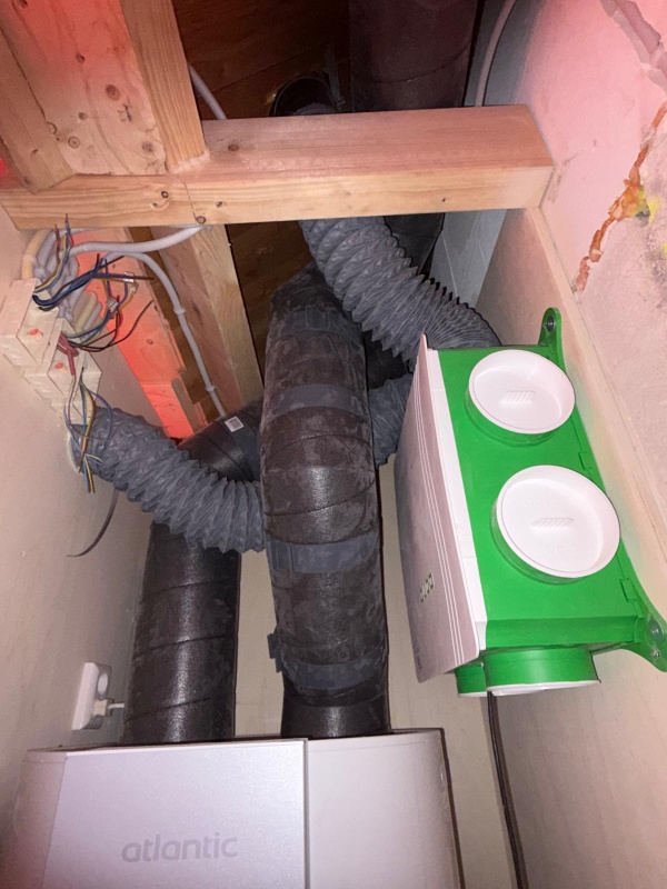 Afbeeldingslocatie: https://tweakers.net/i/2PMNHUsyQm9T1f6zSgzQ1AzA4rs=/x800/filters:strip_icc():strip_exif()/f/image/fQLpMgtY0swPapYwVoZHvmSe.jpg?f=fotoalbum_large