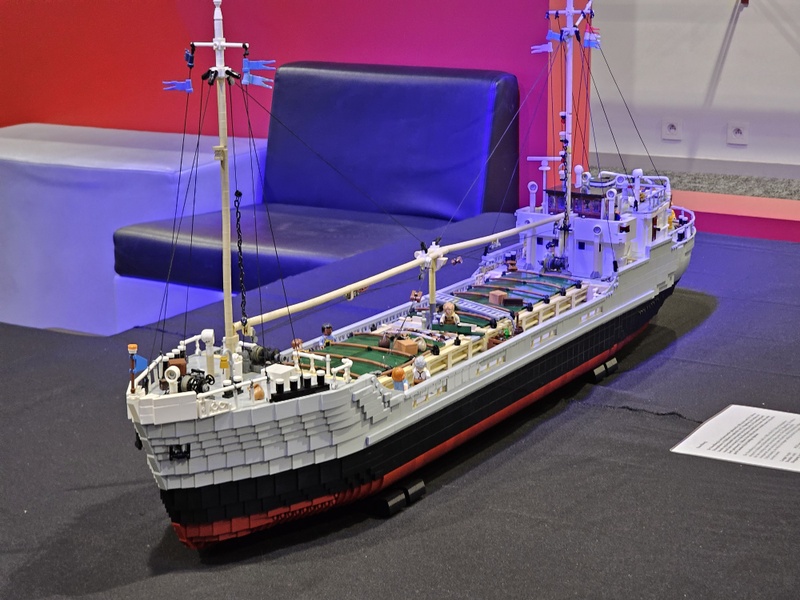 Afbeeldingslocatie: https://tweakers.net/i/2R-Bf_GQKfEAD-YOJqgKZ-nyKAw=/800x/filters:strip_icc():strip_exif()/f/image/OEh9iMLTXFoYfZhX3syIBnWA.jpg?f=fotoalbum_large