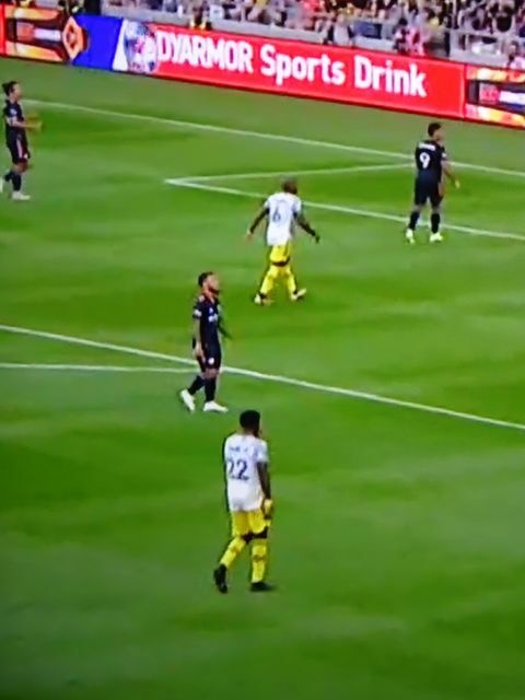 Afbeeldingslocatie: https://tweakers.net/i/2STGadX42UQfIl6AiSdd2YlXsKA=/full-fit-in/4920x3264/filters:max_bytes(3145728):no_upscale():strip_icc():fill(white):strip_exif()/f/image/NtgO2D6OScsCHXkNe53Oee5m.jpg?f=user_large