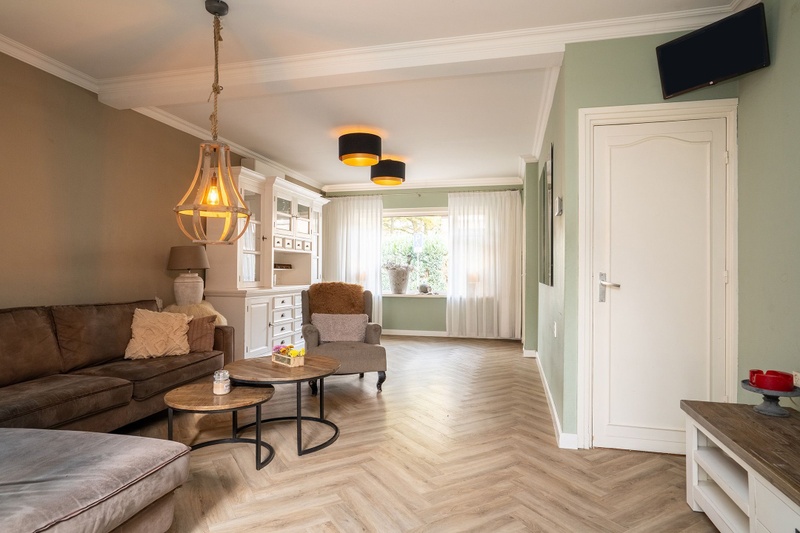 Afbeeldingslocatie: https://tweakers.net/i/2TLd4S6vyzjxgSvZKUStH0sn9ss=/800x/filters:strip_icc():strip_exif()/f/image/BfhYESpsPRDkOUAyTWLcSnoW.jpg?f=fotoalbum_large