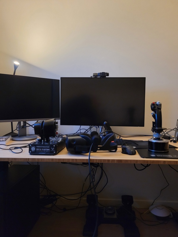 Afbeeldingslocatie: https://tweakers.net/i/2UOsbIon1b82rE0ldkKZA9kFqLw=/x800/filters:strip_icc():strip_exif()/f/image/QLSrILqu6jqyJUrWe2XbtyDb.jpg?f=fotoalbum_large