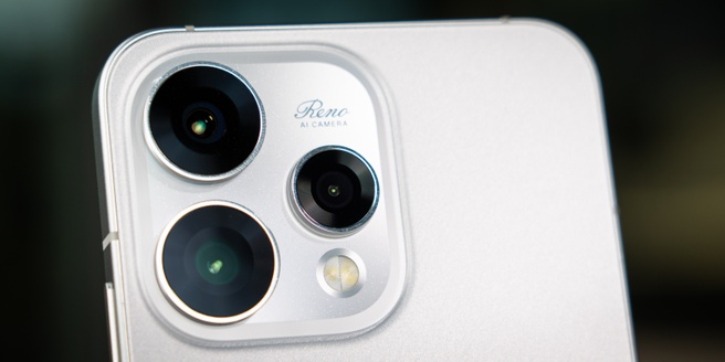 OPPO Reno15 camera-eiland.