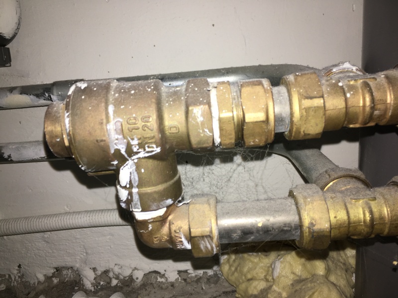 Afbeeldingslocatie: https://tweakers.net/i/2WtHLdBDLSrdOnGUIvLWSu49bM8=/800x/filters:strip_icc():strip_exif()/f/image/dLCTJyqZ3tnkoRUGM9crKWN4.jpg?f=fotoalbum_large