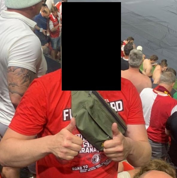Afbeeldingslocatie: https://tweakers.net/i/2Xq7ZjzK9iiATJoJqF8FYM-lyVk=/full-fit-in/4920x3264/filters:max_bytes(3145728):no_upscale():strip_icc():fill(white):strip_exif()/f/image/KvknMy8Jl4qC4uzwTPRYRPhn.jpg?f=user_large