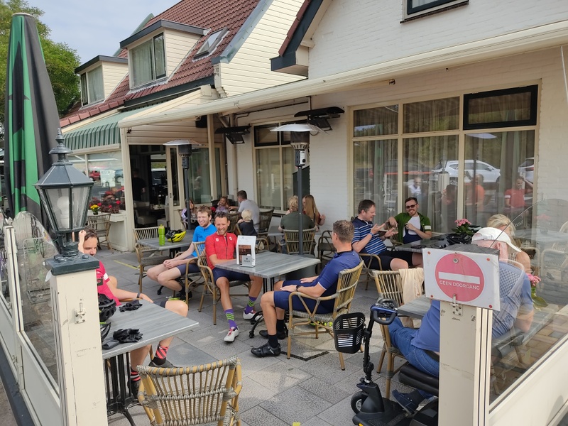 Afbeeldingslocatie: https://tweakers.net/i/2_PHDAwoqarlCW3Ff7UER8QUdu8=/800x/filters:strip_icc():strip_exif()/f/image/9Yn01ye5AX1EETOmxWAg4u0V.jpg?f=fotoalbum_large