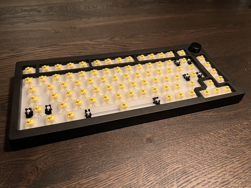 Afbeeldingslocatie: https://tweakers.net/i/2avvHsodeV6aVaV8iIlEe9nyOlA=/800x/filters:strip_icc():strip_exif()/f/image/OmIGWMSNMONWORKqZhexCkYk.jpg?f=fotoalbum_large
