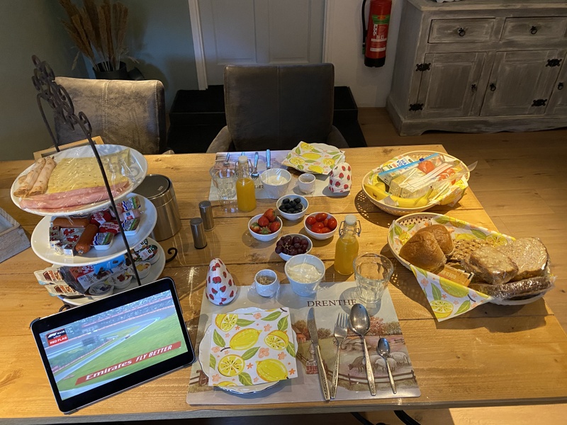 Afbeeldingslocatie: https://tweakers.net/i/2blK6fH4BGU81ajNnL111jOogEw=/800x/filters:strip_icc():strip_exif()/f/image/hOPJT8RLb2CdKlfZ0hBii3Kb.jpg?f=fotoalbum_large