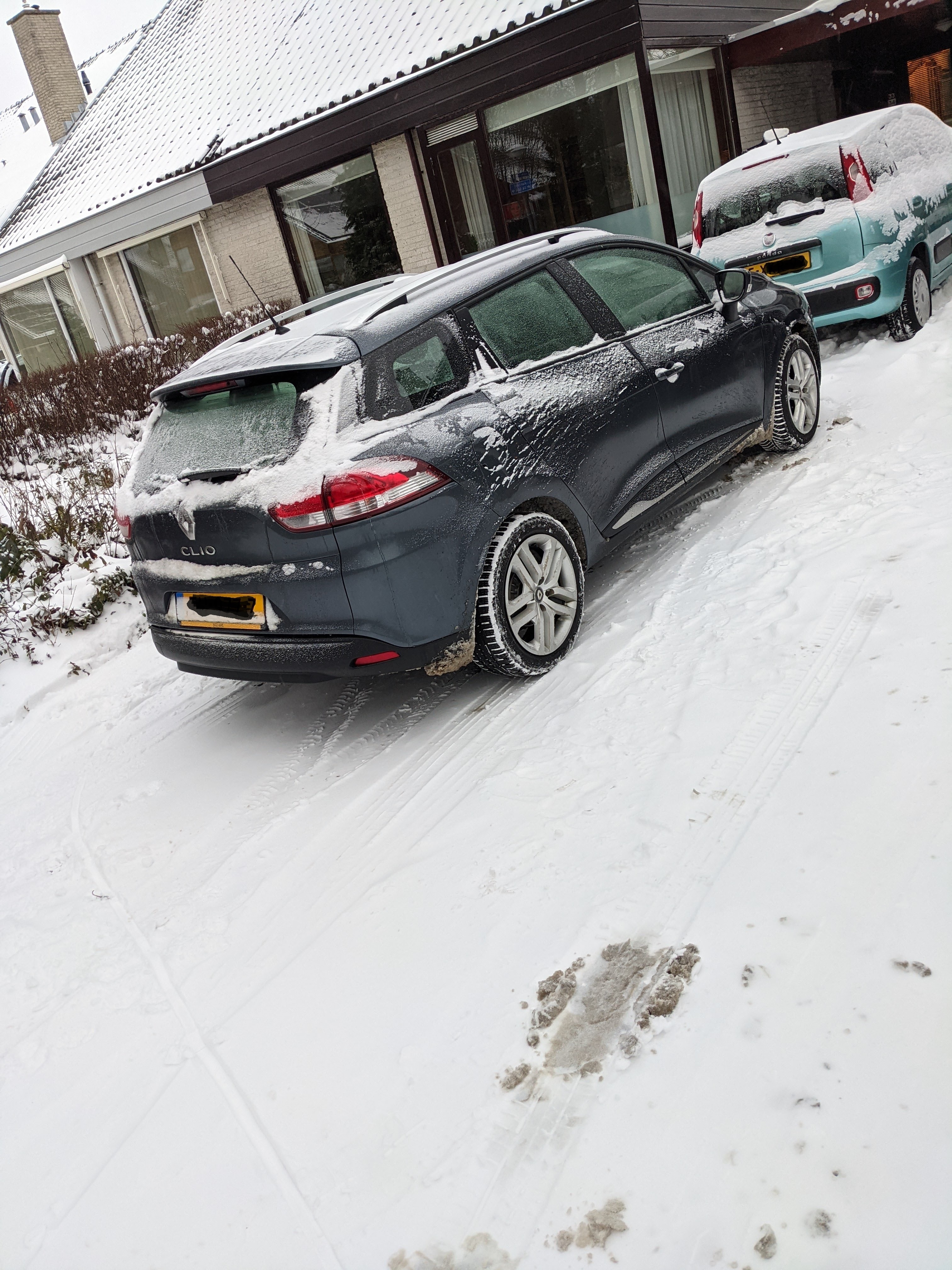 Afbeeldingslocatie: https://tweakers.net/i/2h6z0j3NbFB0nPI-myPuPdFCSQg=/full-fit-in/4920x3264/filters:max_bytes(3145728):no_upscale():strip_icc():fill(white):strip_exif()/f/image/oS39Uplwxs67qlC49zae15mu.jpg?f=user_large
