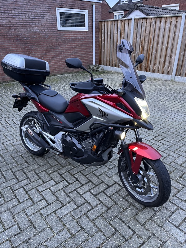 Afbeeldingslocatie: https://tweakers.net/i/2hP42detg9KgX92uLNYaUbvU4lc=/x800/filters:strip_icc():strip_exif()/f/image/aaCdJsfVwhfwEWSHAqRFpNCG.jpg?f=fotoalbum_large