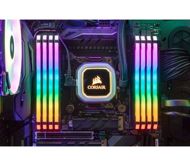 Corsair Vengeance RGB Pro CMW32GX4M2A2666C16