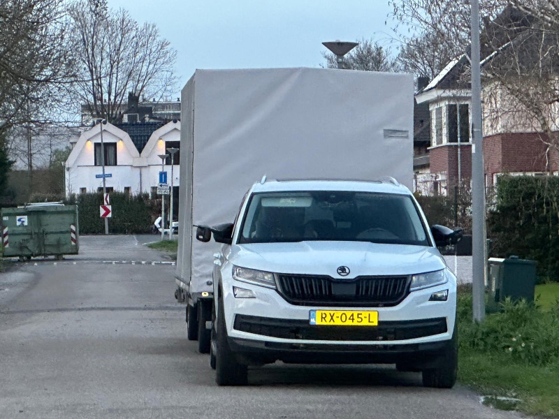 Afbeeldingslocatie: https://tweakers.net/i/2jhc_ODg8p66jMeyGeUAhJciEdg=/800x/filters:strip_icc():strip_exif()/f/image/IvEzHcAcJN4xAGy28h2wjNHd.jpg?f=fotoalbum_large