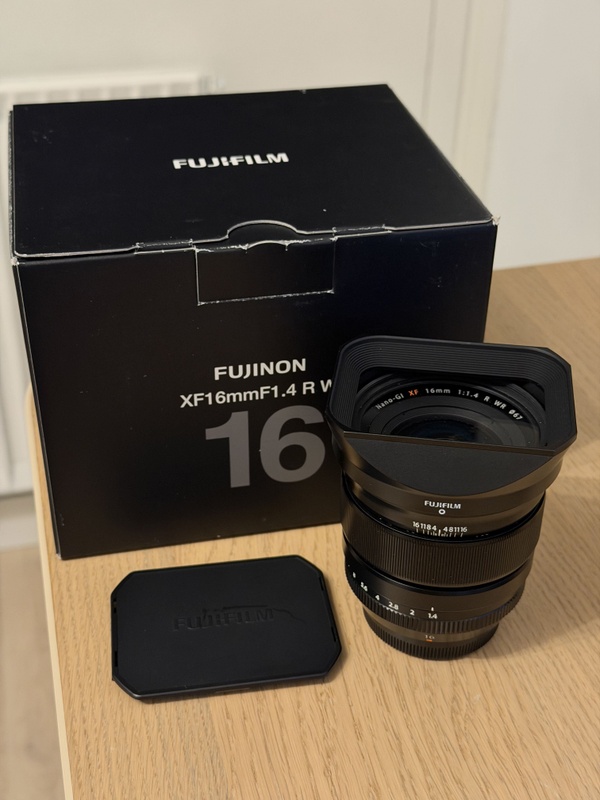 FUJIFILM FUJINON XF16mmF1.4 R WR 美品 、元箱 Fujifilm Fujinon XF 16mm F1.4 R WR aangeboden - Vraag & Aanbod