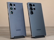Samsung Galaxy S24 Ultra (links) en S25 Ultra