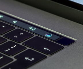 Apple MacBook Pro 15,4 2016