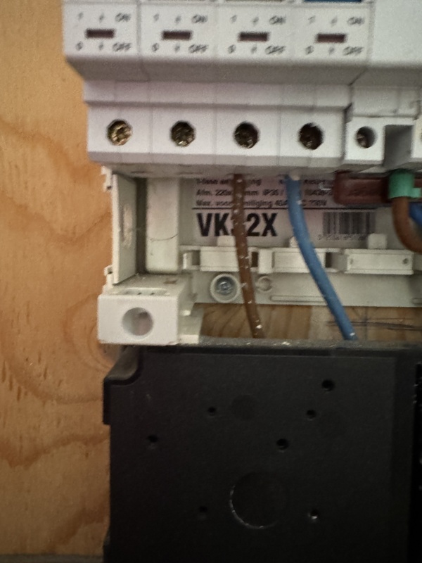 Afbeeldingslocatie: https://tweakers.net/i/2vIKbOPnb53oyLIca_gS8ONjyn8=/x800/filters:strip_icc():strip_exif()/f/image/qs0FyNWNZMAIdY1jIlESlZOM.jpg?f=fotoalbum_large