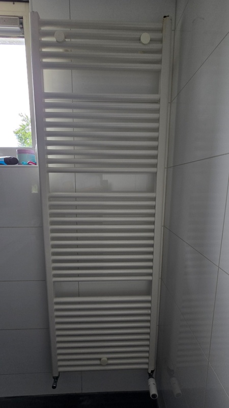 Afbeeldingslocatie: https://tweakers.net/i/2xTVKhcTva0lh-qWPXCouKoltzw=/x800/filters:strip_icc():strip_exif()/f/image/eXJEDUPiYJMgTulYcOo2FQcc.jpg?f=fotoalbum_large
