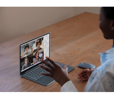 Microsoft Surface Laptop Go