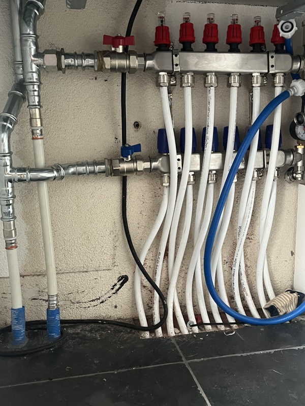Afbeeldingslocatie: https://tweakers.net/i/34ucivLkq3n_jjqjILapKv4J2BI=/x800/filters:strip_icc():strip_exif()/f/image/lRtzZcAfOBB7HVplmJvZeiih.jpg?f=fotoalbum_large