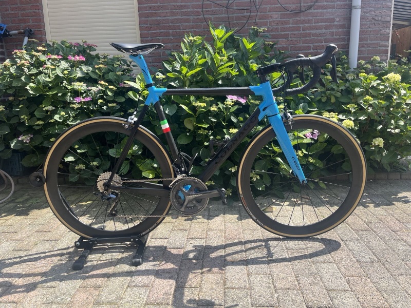 Afbeeldingslocatie: https://tweakers.net/i/35ezUot56q0QhFUiYQIwkWDGVts=/800x/filters:strip_icc():strip_exif()/f/image/iWXA3bRLivpQlkQnllTkItas.jpg?f=fotoalbum_large