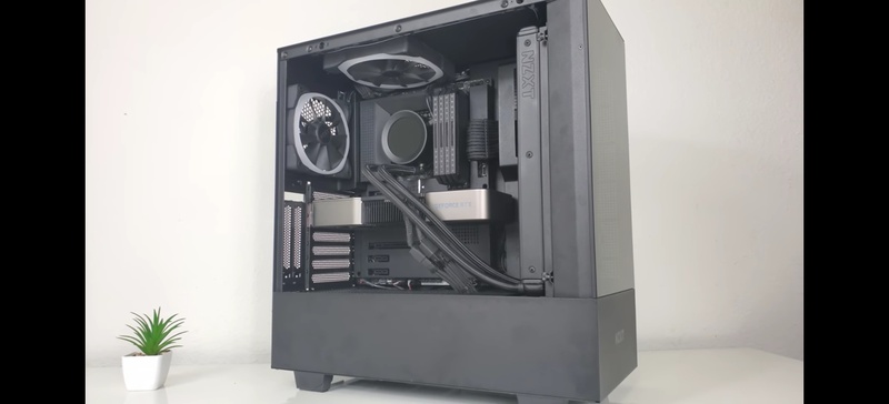 Afbeeldingslocatie: https://tweakers.net/i/364bayoAce5cF0XjWwCIWIpxRMA=/800x/filters:strip_icc():strip_exif()/f/image/sEKQg2is1CrhSfA04Dj5LP1s.jpg?f=fotoalbum_large