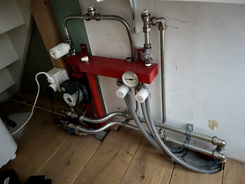 Afbeeldingslocatie: https://tweakers.net/i/37CCdxLkPhWjwAhEKxen2mrZizY=/800x/filters:strip_icc():strip_exif()/f/image/v8lLcKdTAeDbUXwYDp9oKkUI.jpg?f=fotoalbum_large