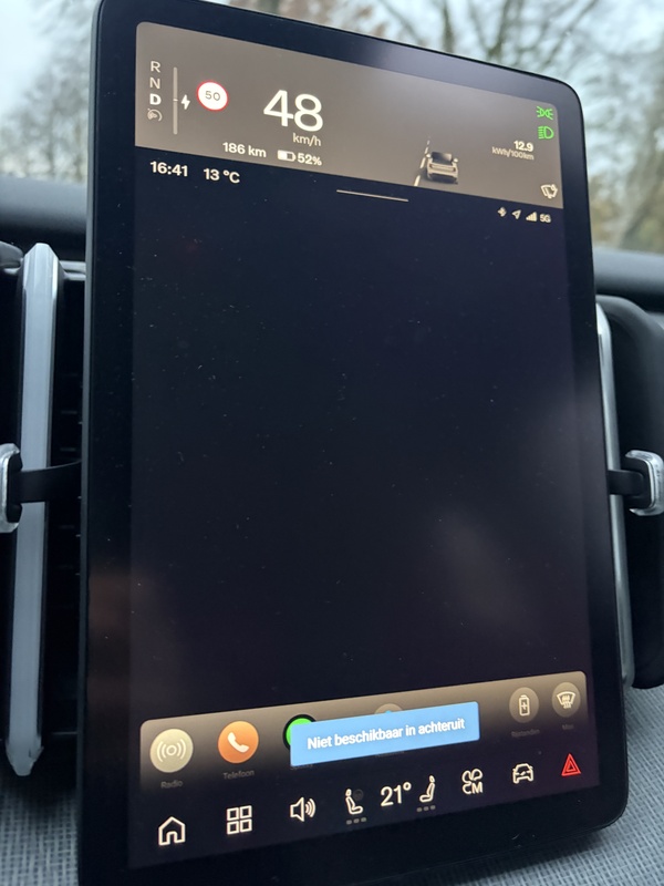 Afbeeldingslocatie: https://tweakers.net/i/37Hi9ToSfbK03hA0LdvK0eNXM2o=/x800/filters:strip_icc():strip_exif()/f/image/7p5ZIWWVlzXHhnwj1PO2GEcj.jpg?f=fotoalbum_large