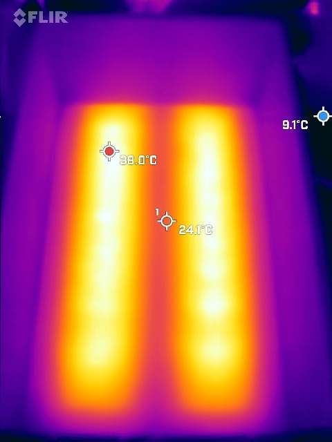 Afbeeldingslocatie: https://tweakers.net/i/3A2oxoBZM4-97ZtHW7z85OQkgEQ=/full-fit-in/4920x3264/filters:max_bytes(3145728):no_upscale():strip_icc():fill(white):strip_exif()/f/image/j6SX9jcWVrM9x5gS7IlHx4nn.jpg?f=user_large