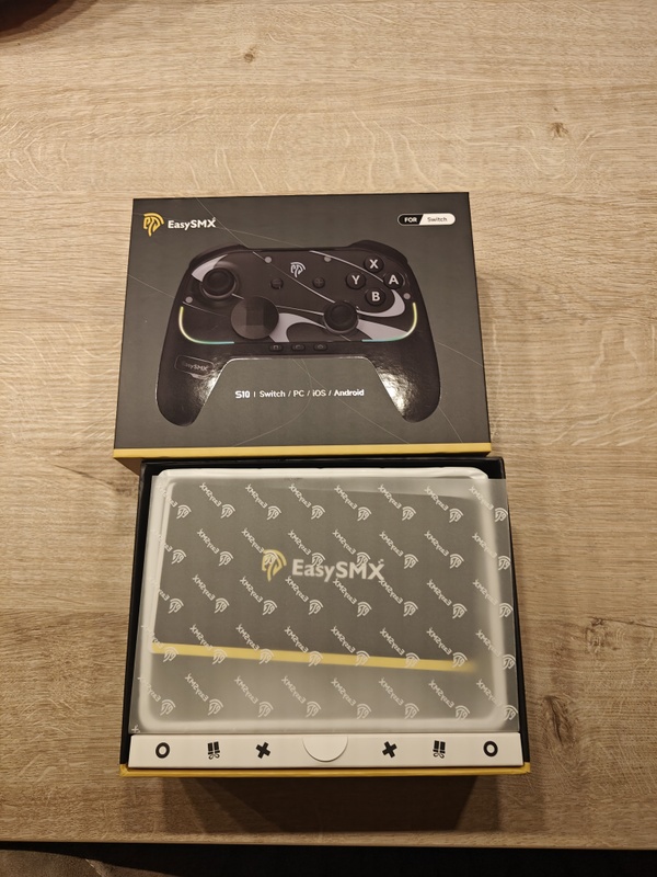 Afbeeldingslocatie: https://tweakers.net/i/3AhN8FucURV0G1-asGKv6aezucY=/x800/filters:strip_icc():strip_exif()/f/image/MFPTXXHnOdBHxFbwhbjUvj9s.jpg?f=fotoalbum_large