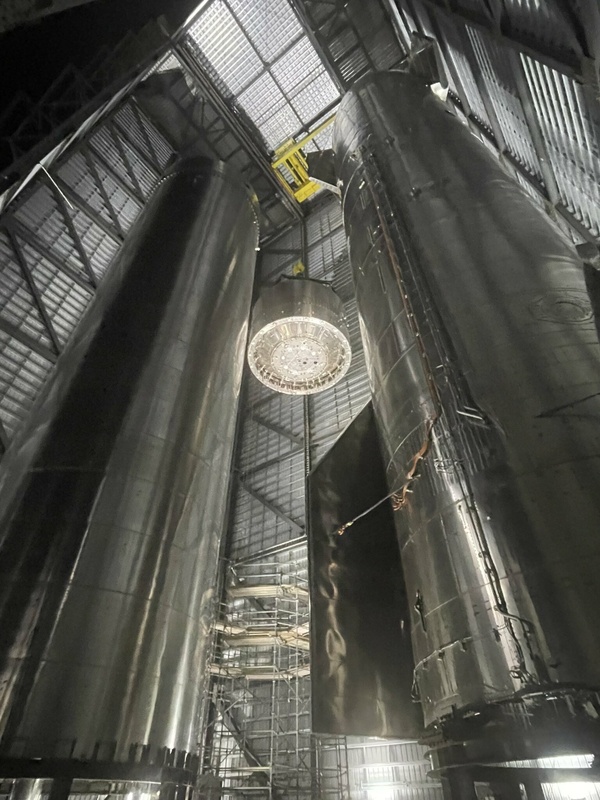 Afbeeldingslocatie: https://tweakers.net/i/3AoZ_BZz0ArH9xqGPsbSUIR6iuM=/x800/filters:strip_icc():strip_exif()/f/image/jmEVHzRN8OVccN0rKjVNlmHL.jpg?f=fotoalbum_large