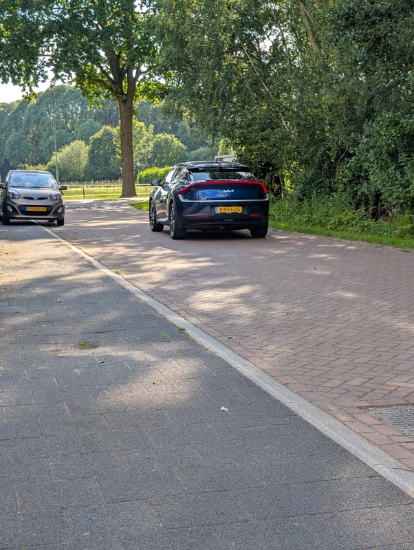 Afbeeldingslocatie: https://tweakers.net/i/3D278GjOUMCPiu5nSC3VI_rAzDM=/x800/filters:strip_icc():strip_exif()/f/image/05eGYx3y7JxyhYJISvOxTRkl.jpg?f=fotoalbum_large