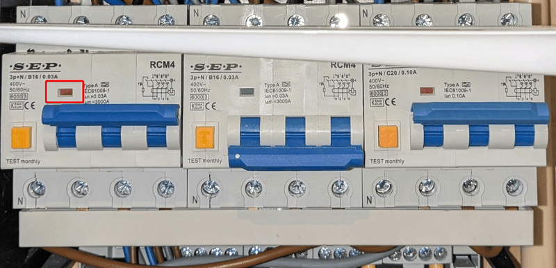 Afbeeldingslocatie: https://tweakers.net/i/3Gu-ZWk4UdiXQ0DBnQmnuKamizw=/800x/filters:strip_exif()/f/image/R5osn9zpRCv6XrmP9fEG0X3y.png?f=fotoalbum_large