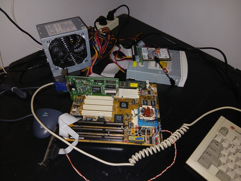 Afbeeldingslocatie: https://tweakers.net/i/3Ia8EXq6z_UfSPHsjAhtLwfHGbQ=/800x/filters:strip_icc():strip_exif()/f/image/RcTFvQspggkKnmw0W84fOMgG.jpg?f=fotoalbum_large