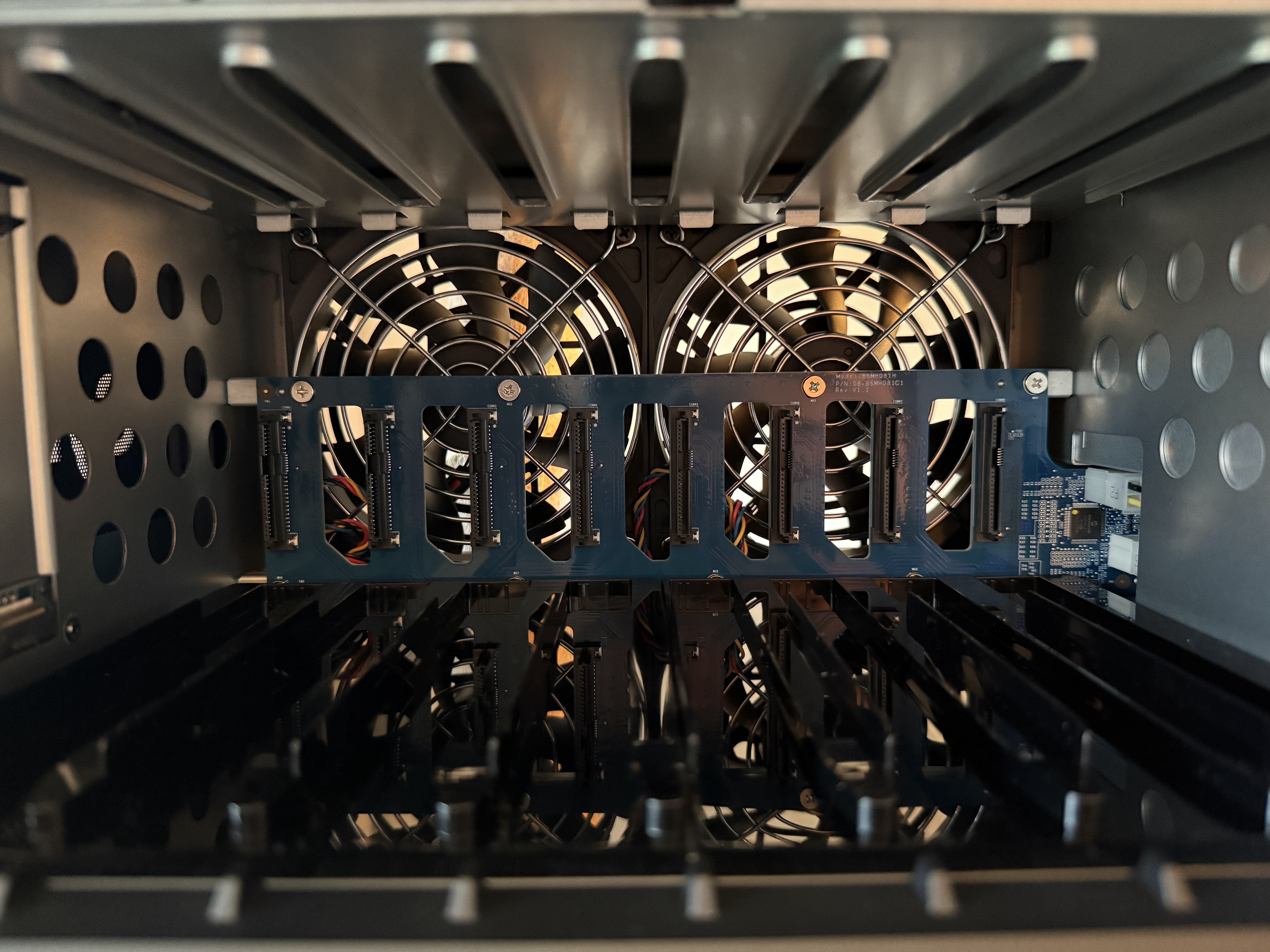 Afbeeldingslocatie: https://tweakers.net/i/3Jj30pVraUl7Bncs6dkTPI6nzgU=/m/383141/1VDfvaJ9vbRRPfgDFEsn6GGmghY4lCvQfIzrPR1IJWKjXydGCy.jpeg