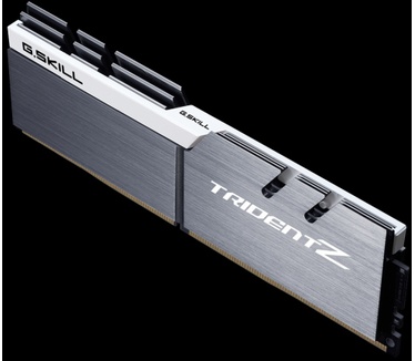 G.Skill Trident Z F4-3733C17D-16GTZSW