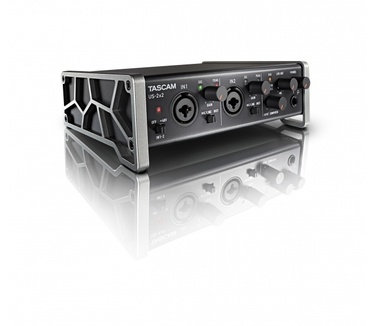 Tascam US-2x2 USB audio en midi-interface