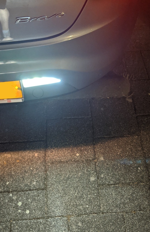 Afbeeldingslocatie: https://tweakers.net/i/3OCrNlXycfZT84yNd9vElf5_qow=/x800/filters:strip_icc():strip_exif()/f/image/IffnVmbXG4UknWrzT4BlVL5S.jpg?f=fotoalbum_large