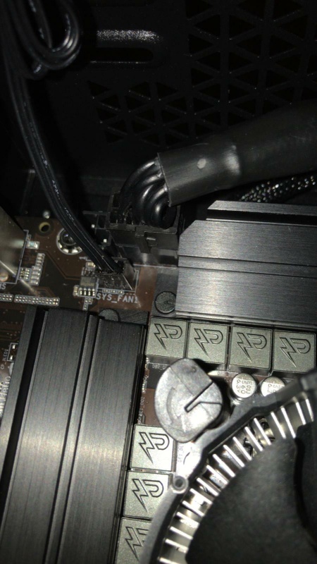 Afbeeldingslocatie: https://tweakers.net/i/3OTiUEScSwFKjbisREyf2Lcm9Z0=/x800/filters:strip_icc():strip_exif()/f/image/DcpFOwp85qOpBVNjpW2bc1cu.jpg?f=fotoalbum_large