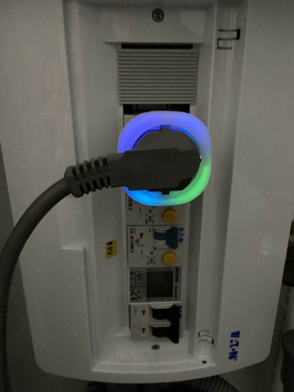 Afbeeldingslocatie: https://tweakers.net/i/3PbooNPllKJHJz3Z_UKQ3rKWQ-o=/x800/filters:strip_icc():strip_exif()/f/image/BFejElubjeVo01ey28X5WJbO.jpg?f=fotoalbum_large